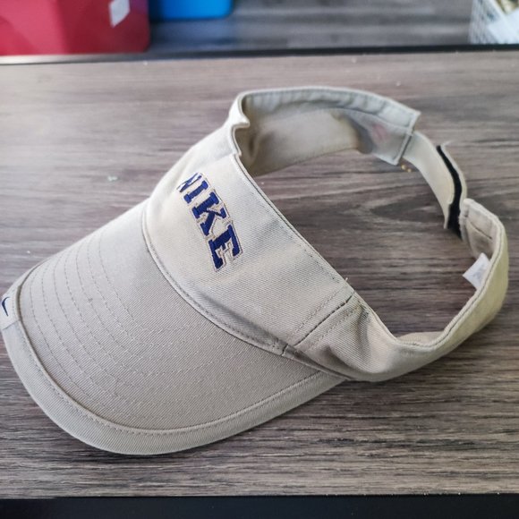 Nike pro classic visor hat cream colour women's - Picture 2 of 5